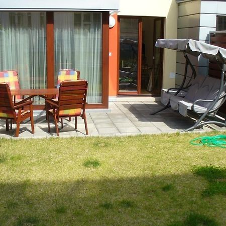 Garden Apartment With Garage In Central 布拉格 外观 照片