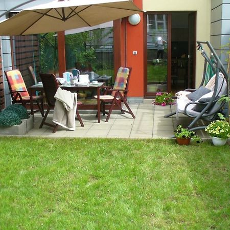 Garden Apartment With Garage In Central 布拉格 外观 照片