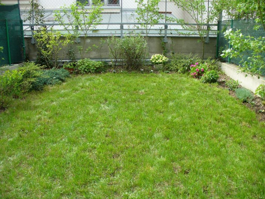 Garden Apartment With Garage In Central 布拉格 外观 照片